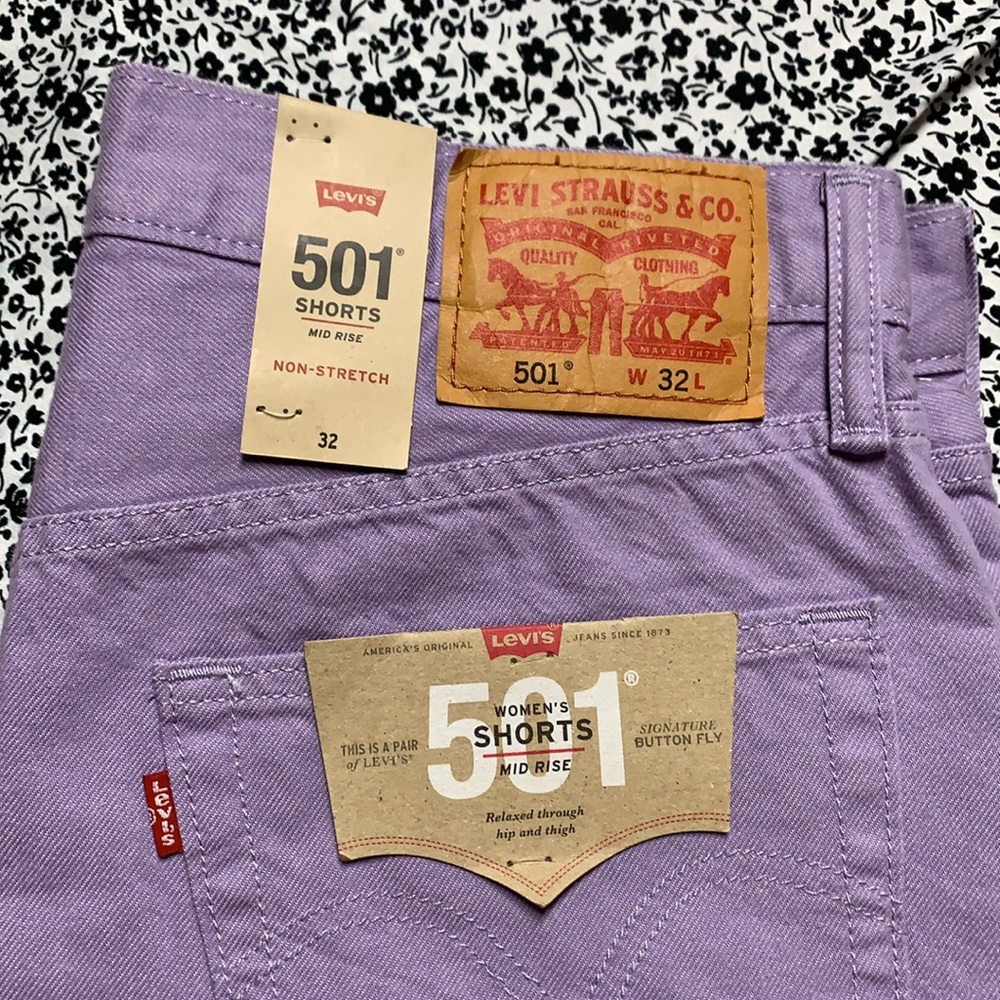 NWT LEVIS purple shorts, button fly
